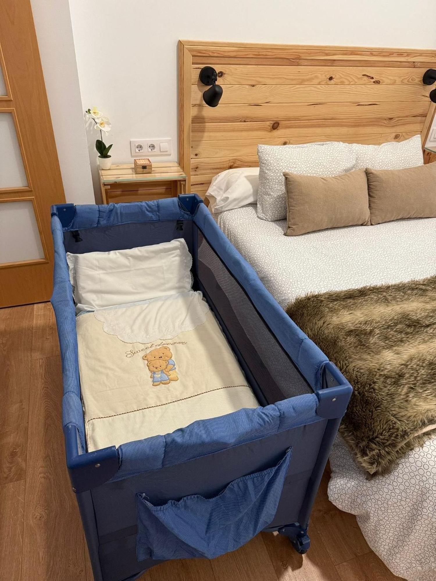 Apartamento Turistico Leo Баена Екстериор снимка